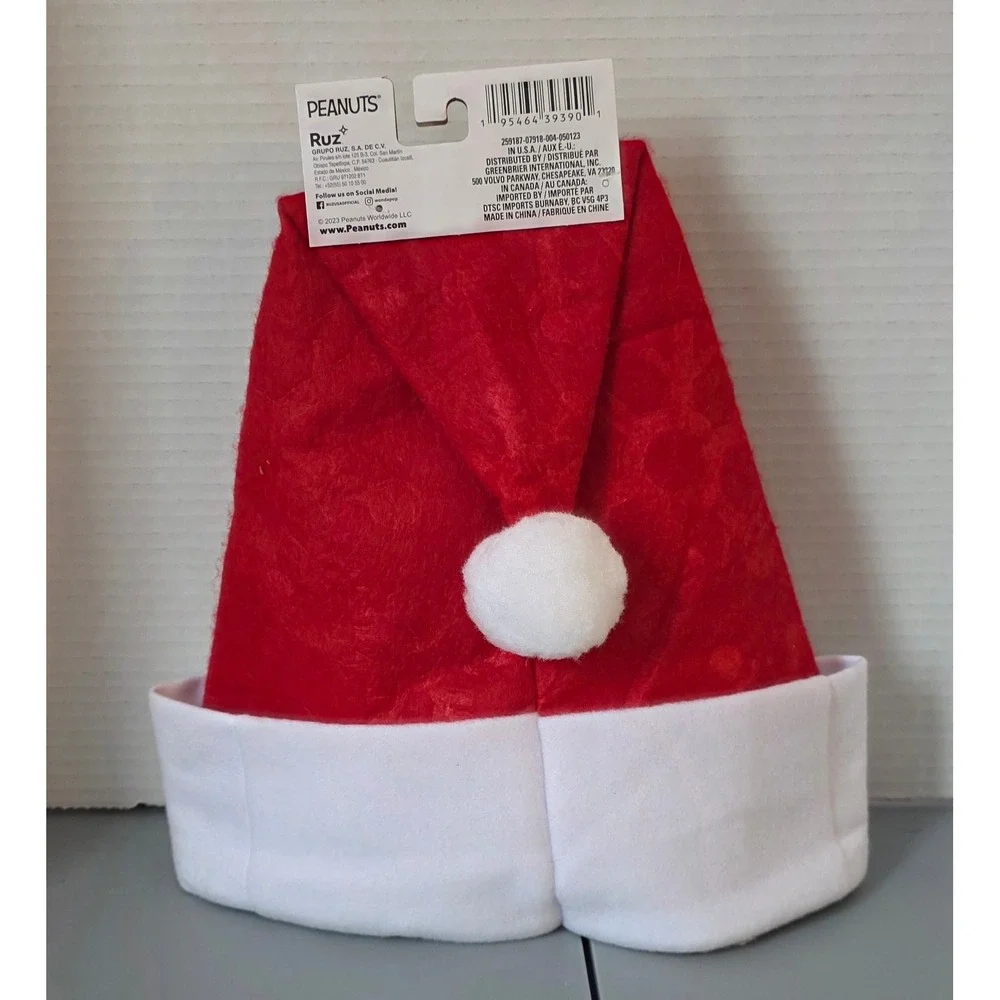 Peanuts Snoopy Santa Hat – Red Holiday Christmas Hat, 2023 Greenbrier Ruz
